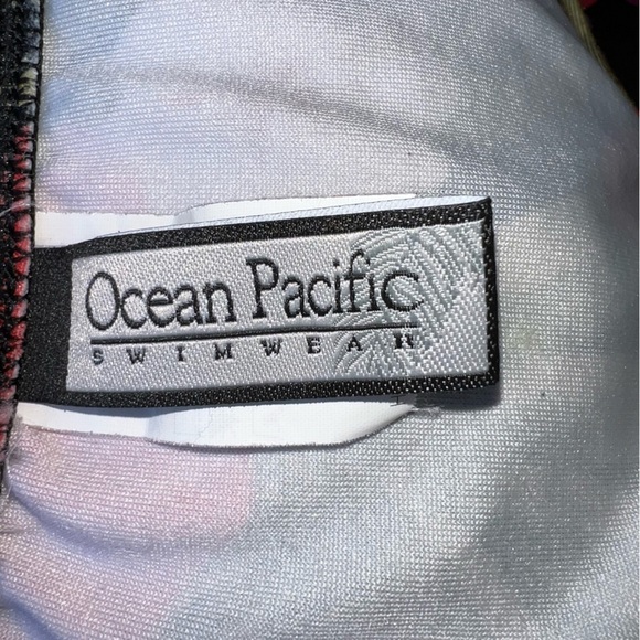 WOMEN’S Victoria Secret bikini bathing suit, solid top/flowered bottoms - Picture 5 of 8